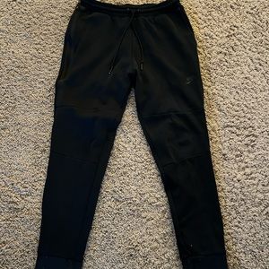 COPY - Large Nike tech joggers